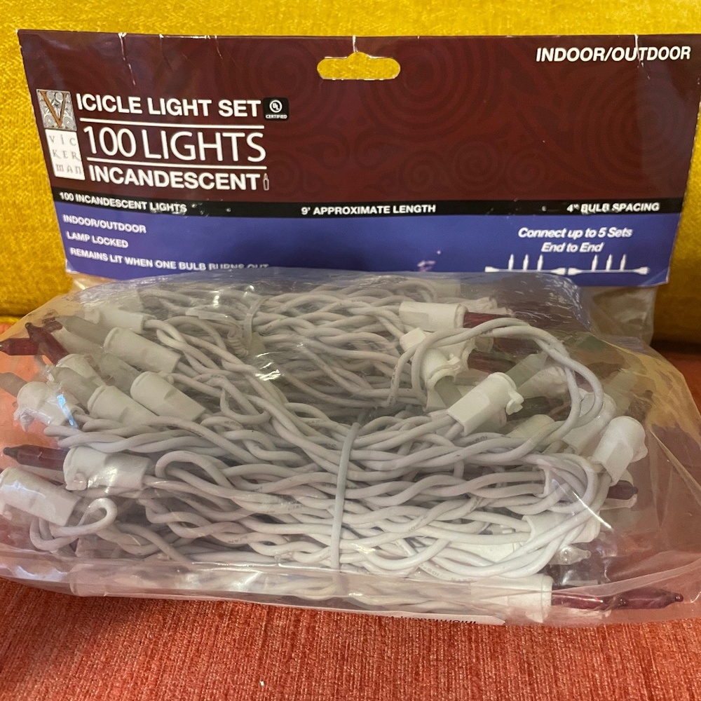 Vickerman 100 Red and White Icicle Lights